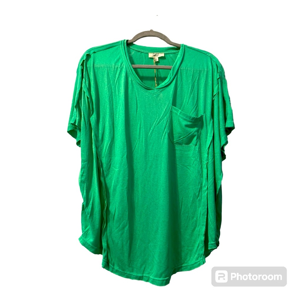NWT M Easel Short Sleeve T-Shirt
